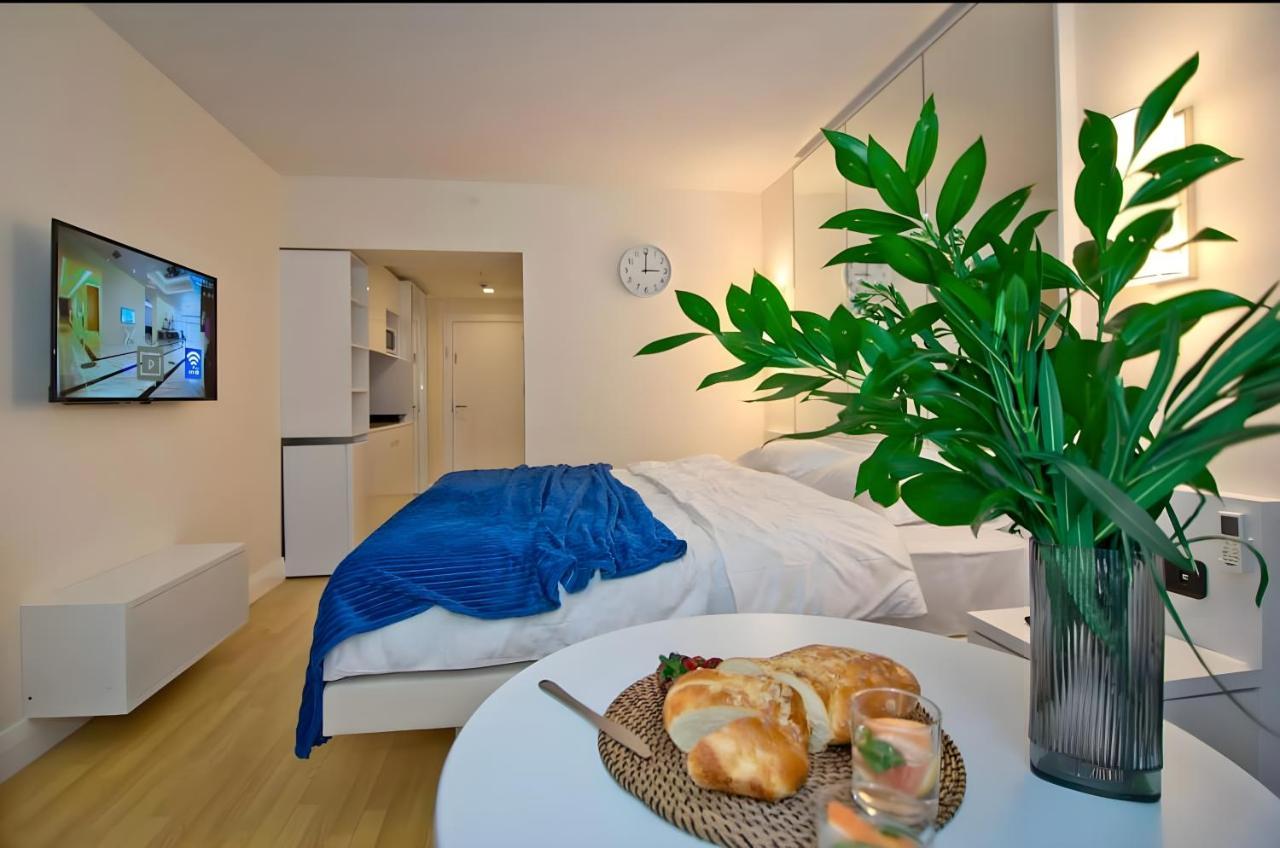 Panorama Orbi City Center Suite Batumi Kültér fotó